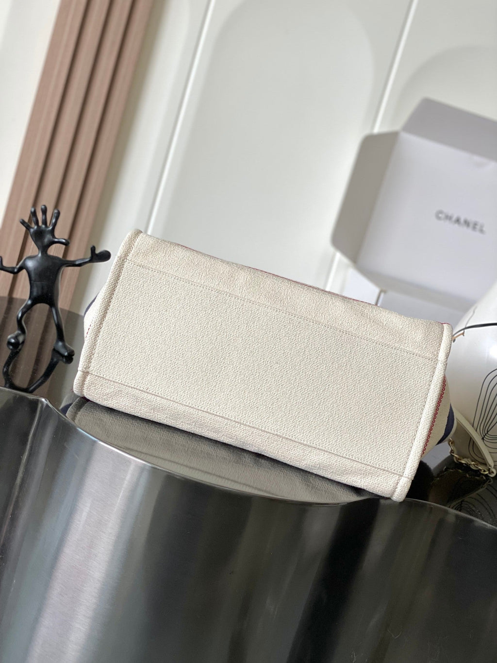 CHANEL 25S SHOPPING BAG 35 IN CREAM WHITE AND NAVY BLUE CANVAS
